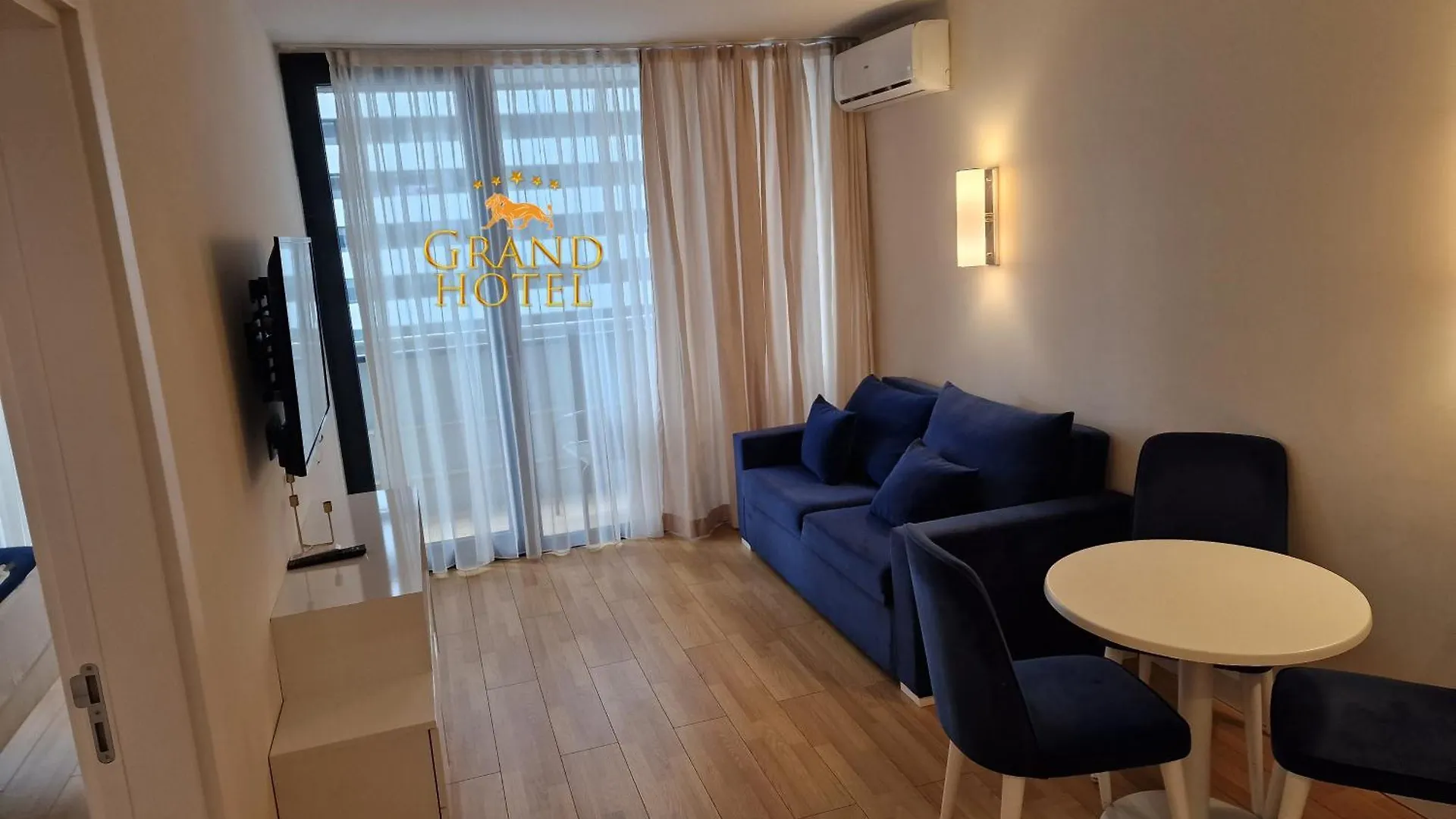 באטומי Grand Hotel ☆ Orbi City