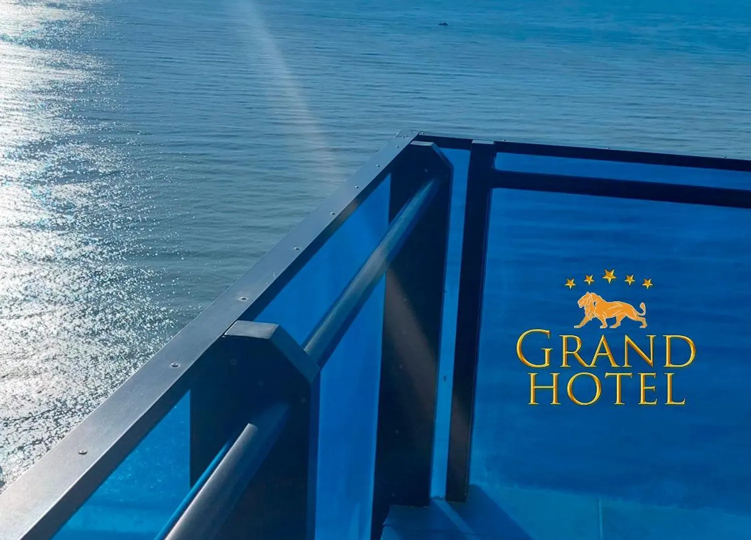 באטומי Grand Hotel ☆ Orbi City