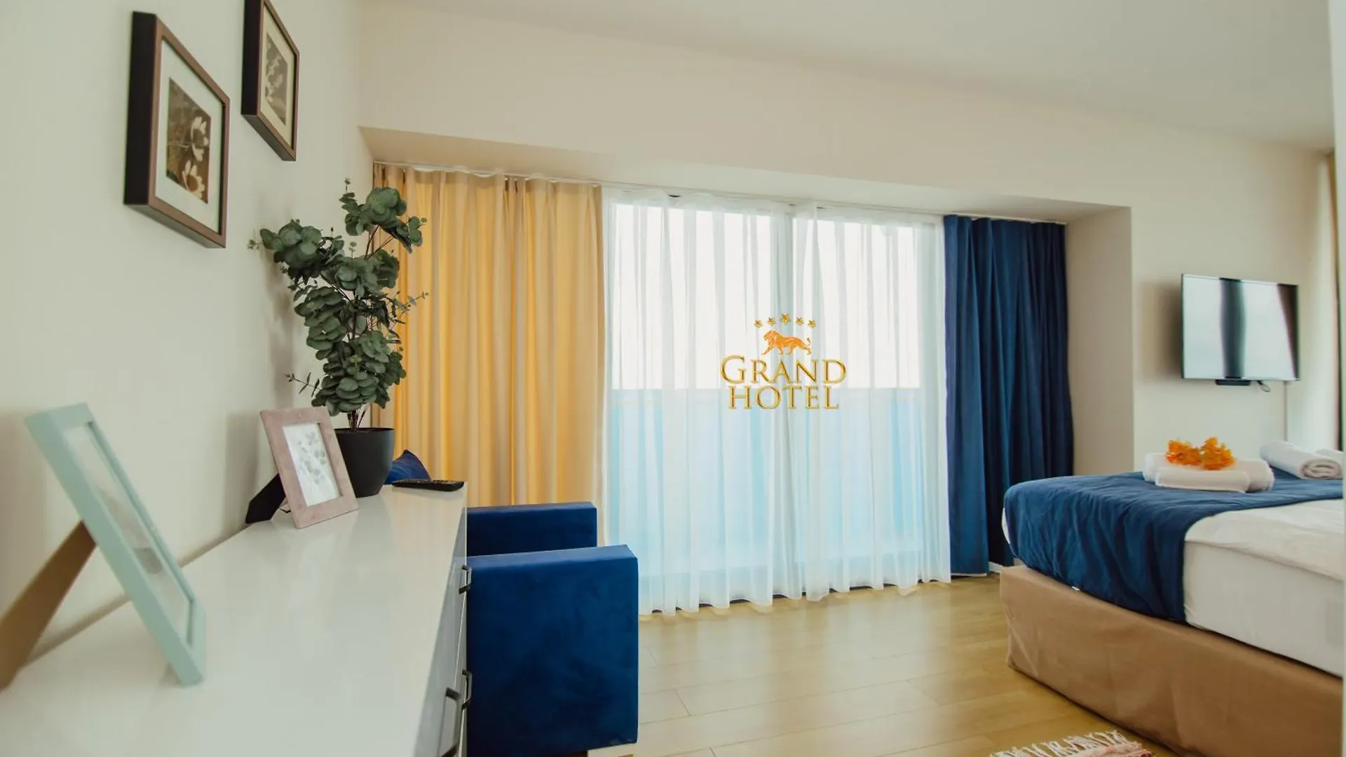 באטומי Grand Hotel ☆ Orbi City